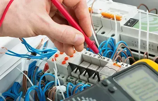 Professional electrician in Isleworth